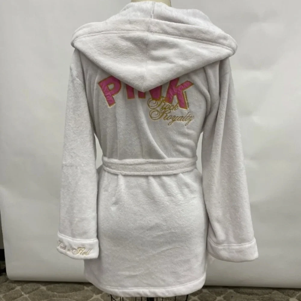 VS PINK Robe - Picture 4 of 9